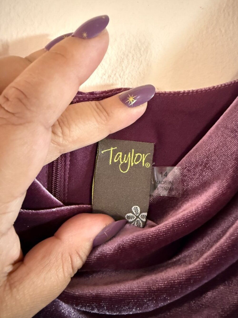 NWT Women's Taylor Dress Cowlneck Velvet Midi Wine Dress Size 14 2991M - Picture 6 of 16